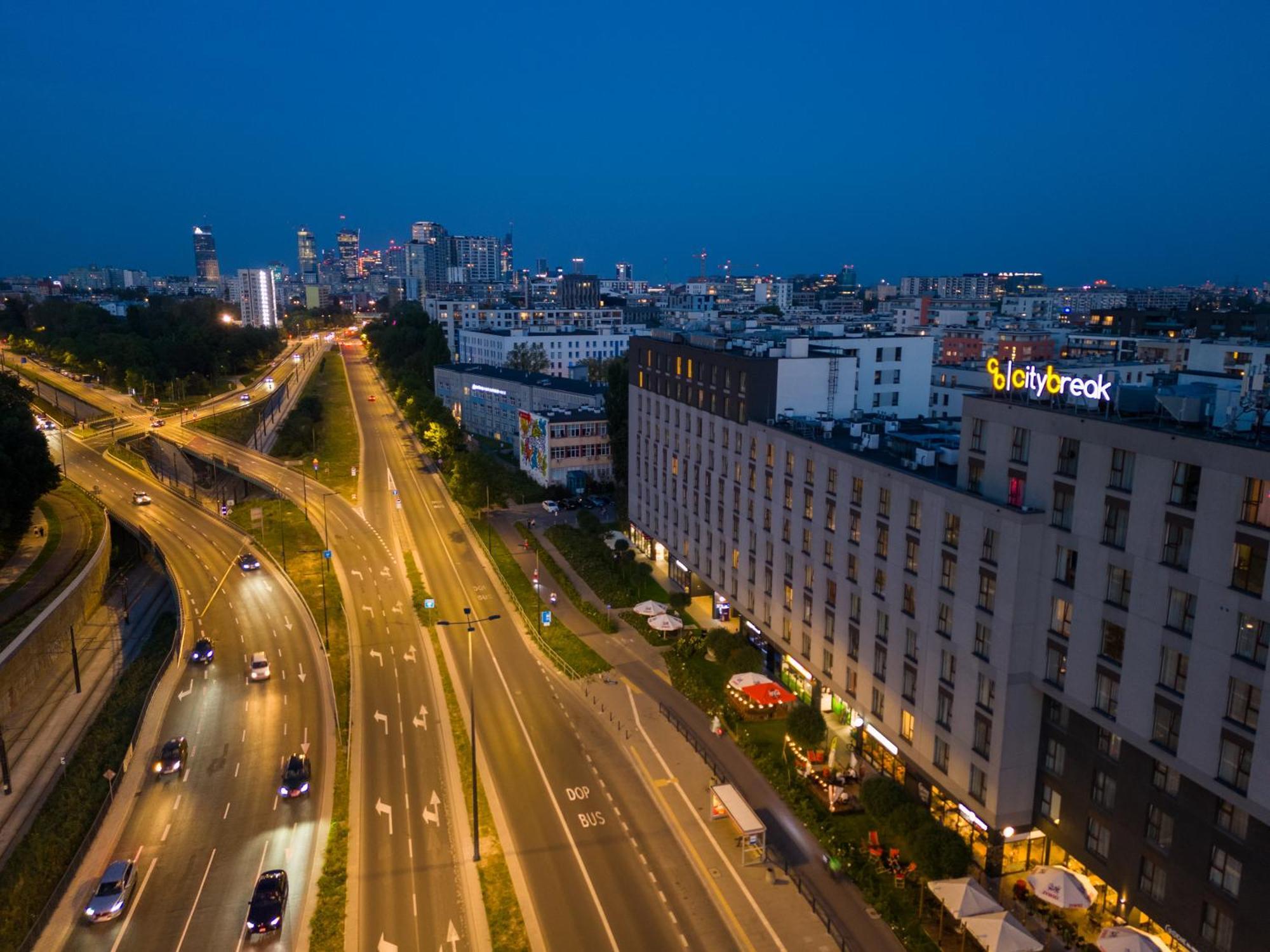 City Break Wolska Aparthotel Varşova Dış mekan fotoğraf